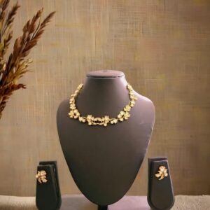 Delicate Floral Kundan Necklace Set with Earrings